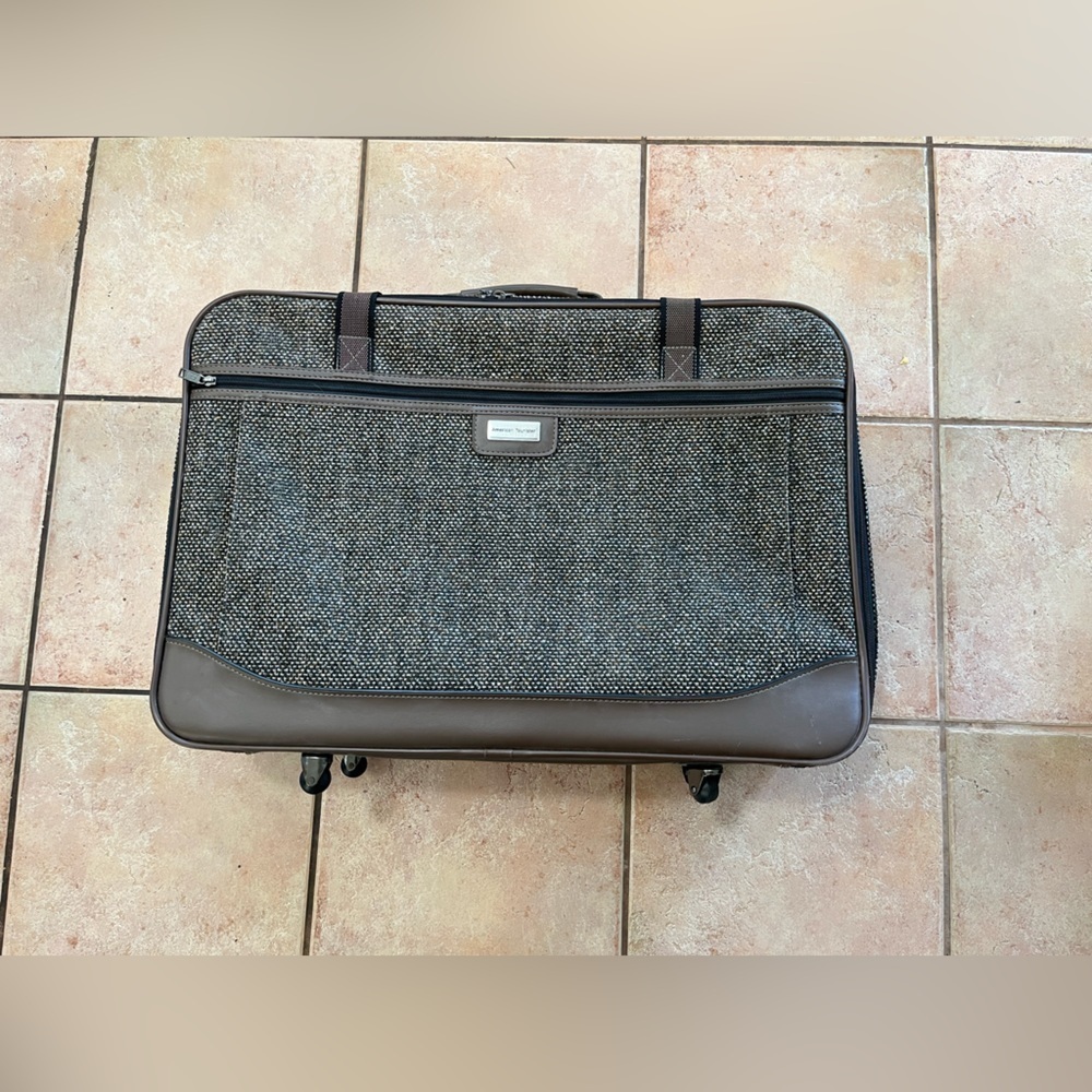 American Tourist Tweed Suitcase with Wheels Vintage Clean Luggage Travel